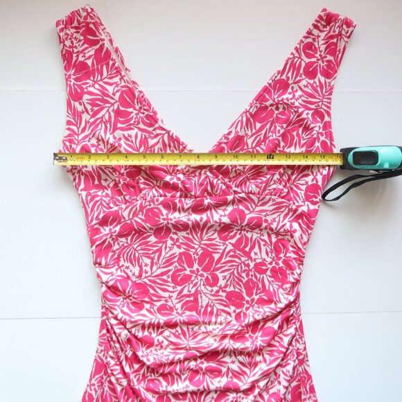 Diane von Furstenberg Silk Pink Floral V-Neck Gathered Sides Knee Length Dress 4 - Picture 7 of 12